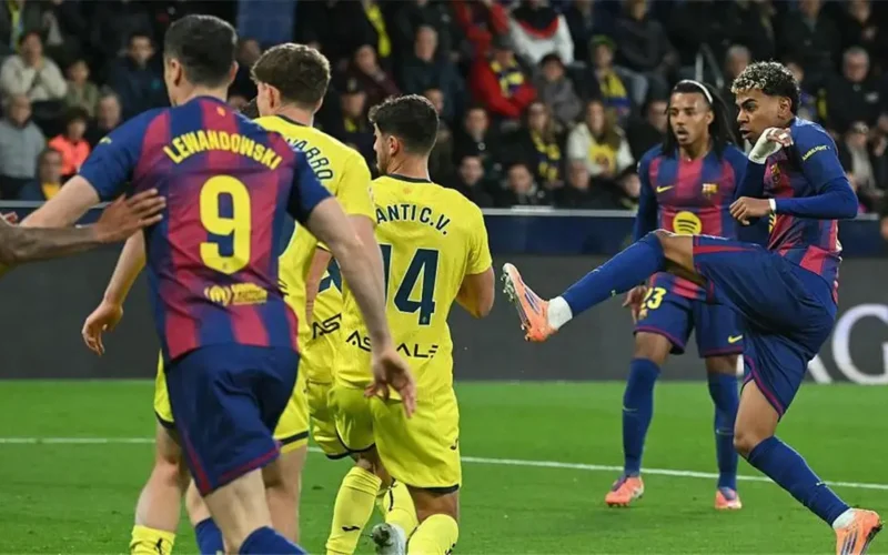 عودة نجم برشلونة.. فليك يستعيده أمام إسبانيول في الليغا الإسبانية